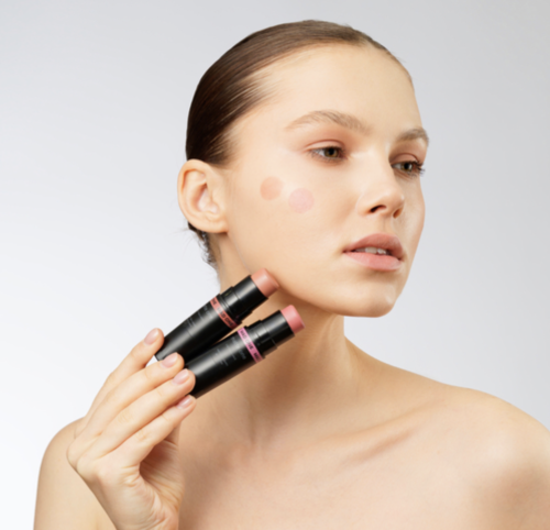 MAD ONE �������������������� ���� ��� ����, ������� Soft Peach, 3-in-1 Face Stick Eyes+Lips+Cheeks ���� 7