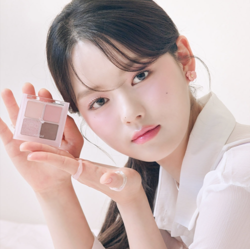 Rom&nd     4 ,  W03 Dry Strawberry, Better Than Eyes Palette  4