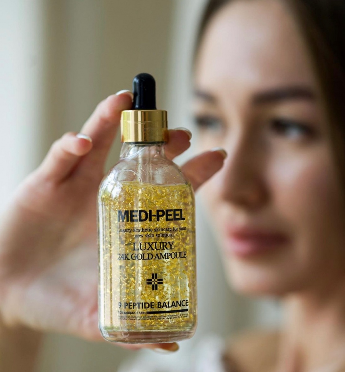 MEDI-PEEL Ампульная сыворотка для лица с пептидами и золотом Luxury 24K  gold ampoule