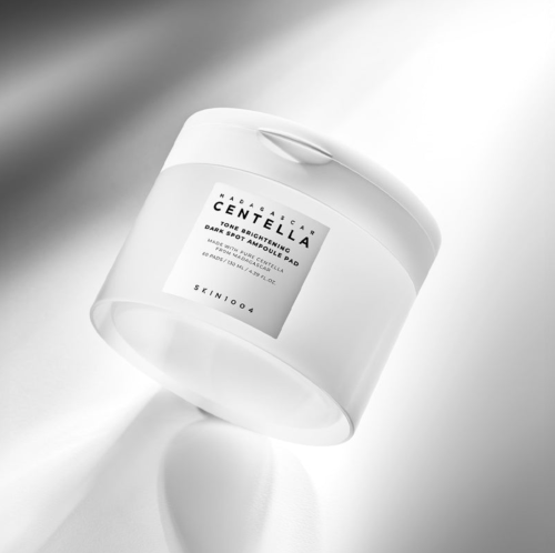 SKIN1004 ����� ����� ������ ����������� � ����-����, 60 ��, Madagascar Centella Tone Brightening Dark Spot Ampoule Pad ���� 2