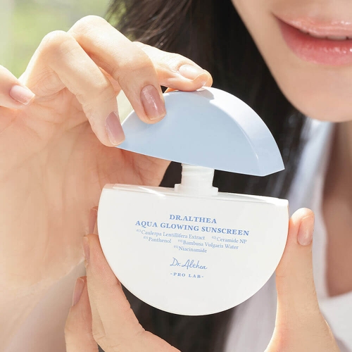 Dr.Althea      , Aqua Glowing Sunscreen SPF50+ PA++++  3