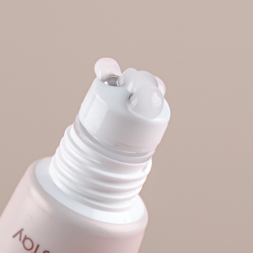 FarmStay ���������-������ ��� ��� � ��������� � ������������, Ginseng&Niacinamide Premium Rolling Eye Serum ���� 5