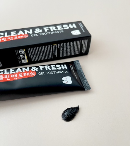 Consly      +   Clean&fresh gel toothpaste bamboo charcoal & peppermint  7