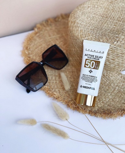 MEDIPEEL      ,  Active silky sun cream SPF50+ PA+++  2