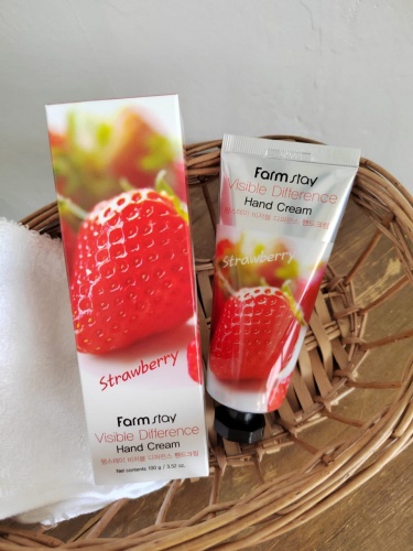 FarmStay       Visible difference Strawberry hand cream  2