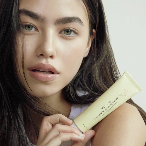 AXIS-Y ���� ������ ����������� � ����-���� (2,5% ������������� �������), TXA 2.5% Intensive Brightening Cream ���� 2
