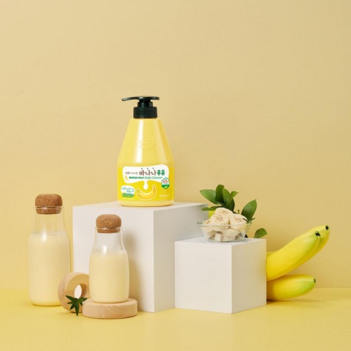 Kwailnara  -      Banana milk body cleanser moisturizing  4