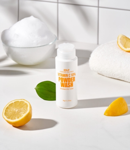 Derma Factory       (10%),  Vitamin C 10% Powder Wash  2