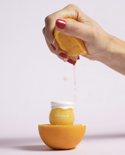 Frudia Крем для лица с цитрусом мини  Citrus brightening cream фото 6