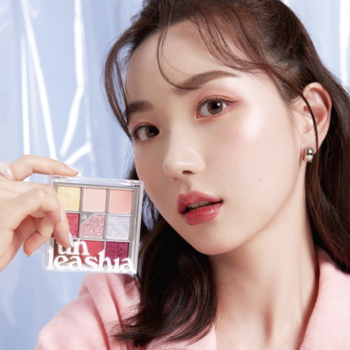 Unleashia ������� ����� ��� ��� 9 ������, ������� �7 All of Peach Ade, Glitterpedia Eye Palette ���� 2
